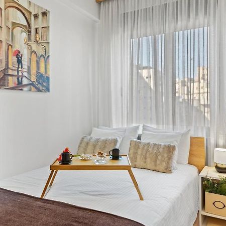 City Vibes Apartment Bucarest Esterno foto