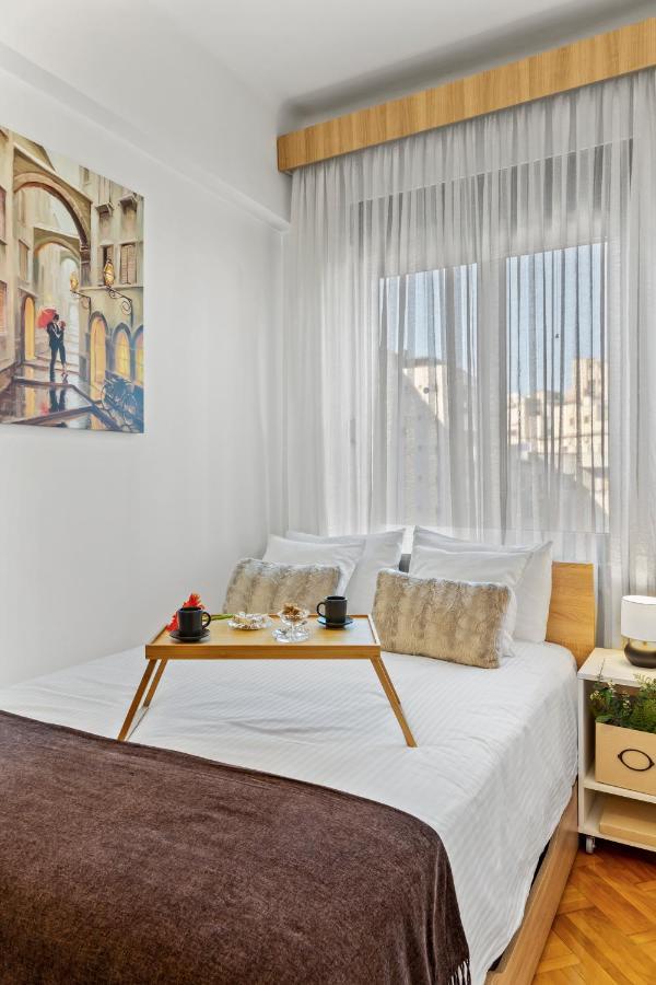 City Vibes Apartment Bucarest Esterno foto